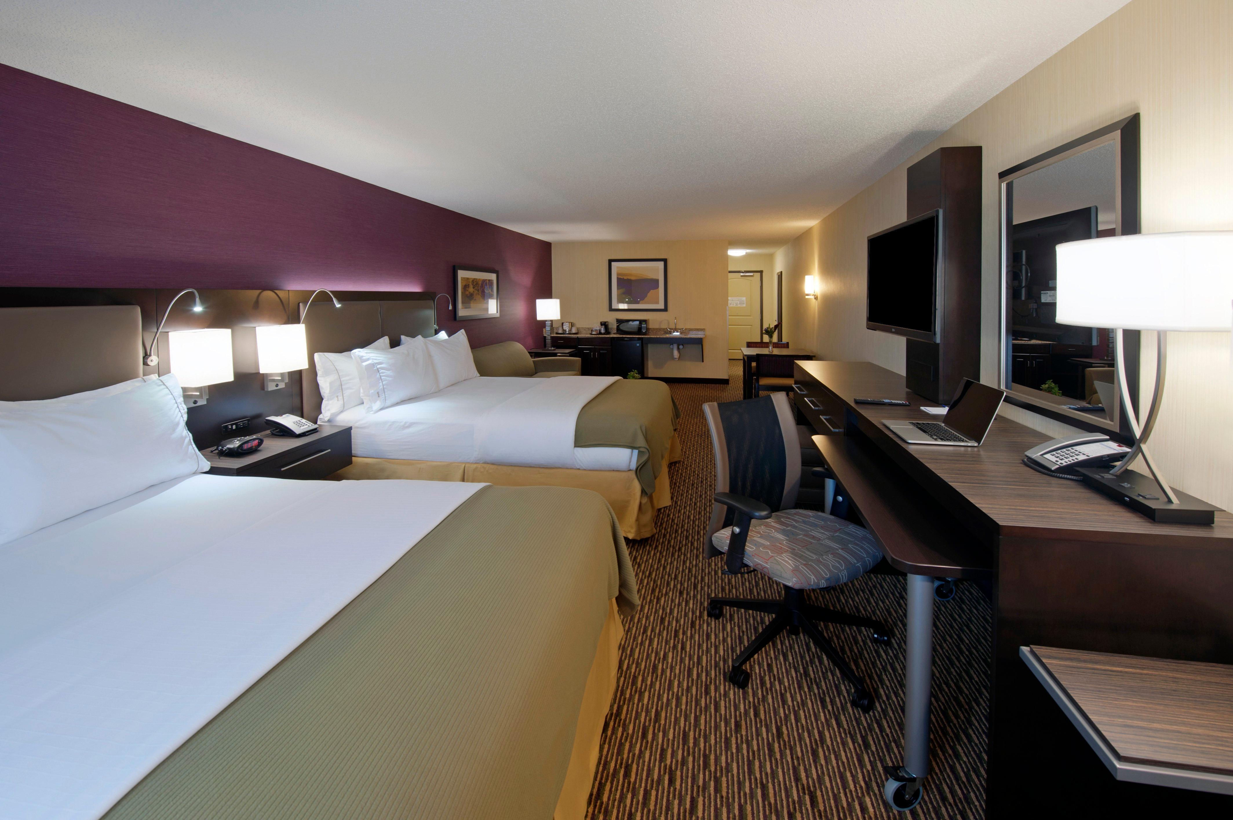 Holiday Inn Express Hotel & Suites Clearfield By Ihg Bagian luar foto