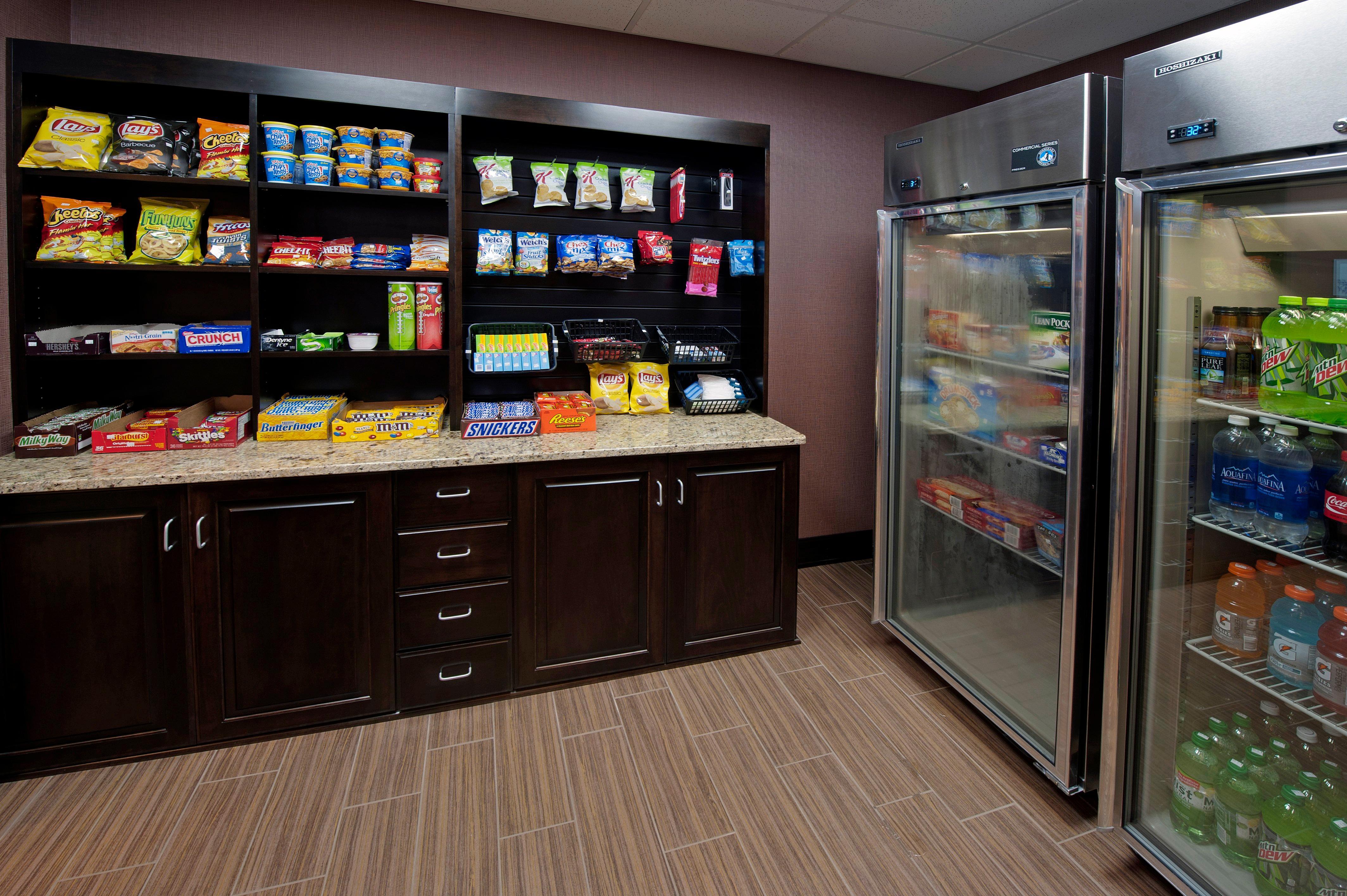 Holiday Inn Express Hotel & Suites Clearfield By Ihg Bagian luar foto