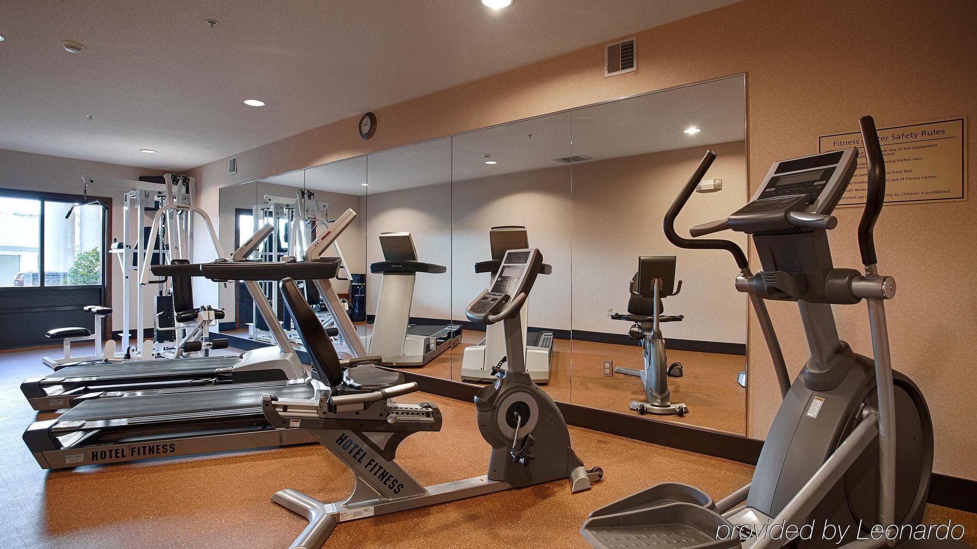 Holiday Inn Express Hotel & Suites Clearfield By Ihg Bagian luar foto