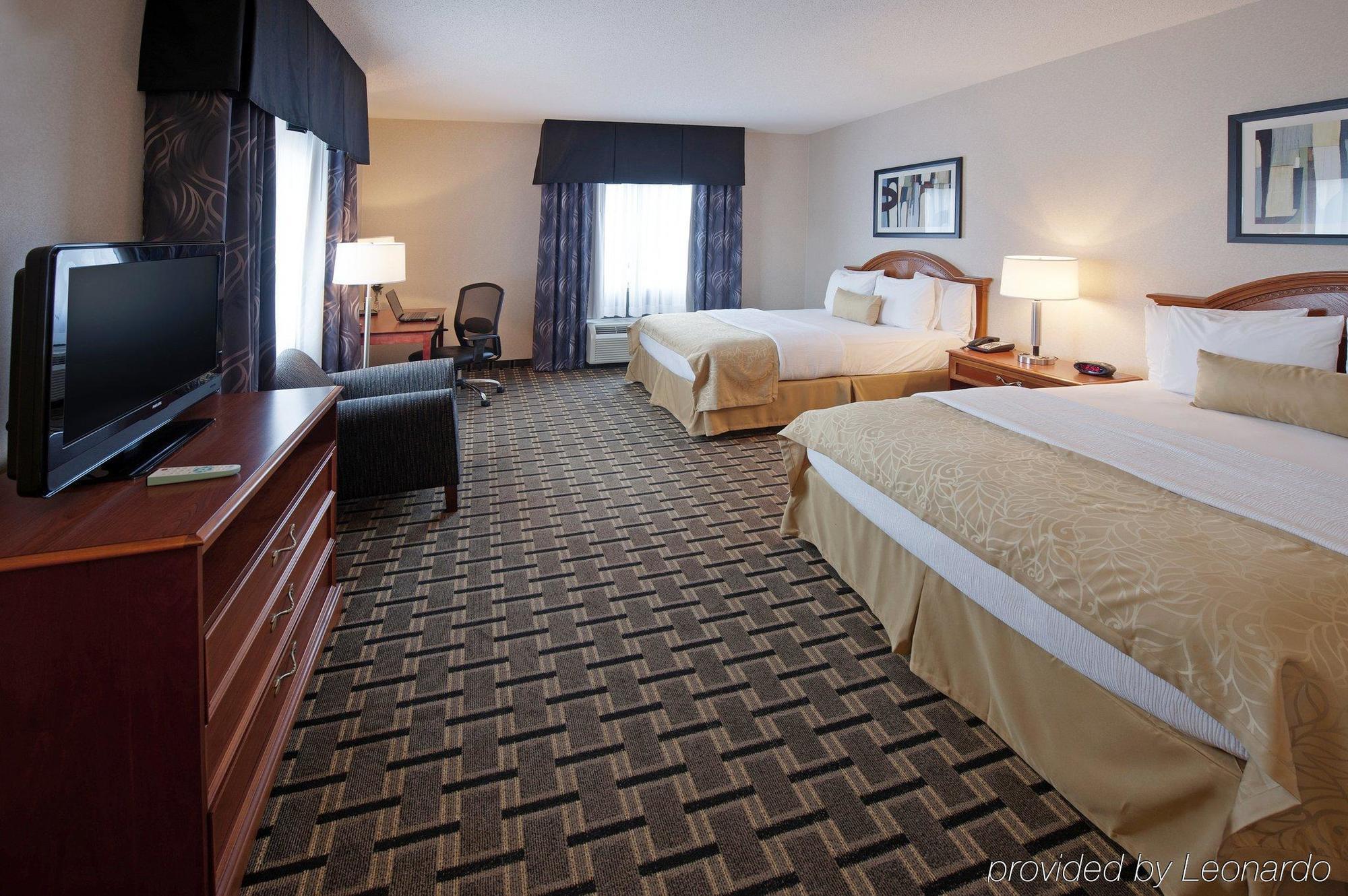Holiday Inn Express Hotel & Suites Clearfield By Ihg Bagian luar foto