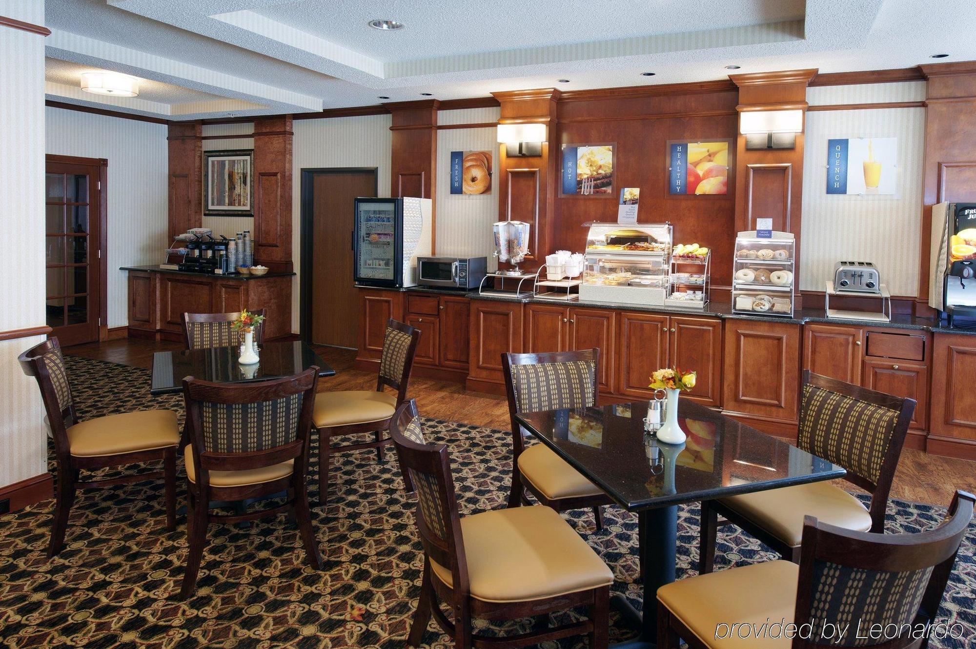 Holiday Inn Express Hotel & Suites Clearfield By Ihg Bagian luar foto
